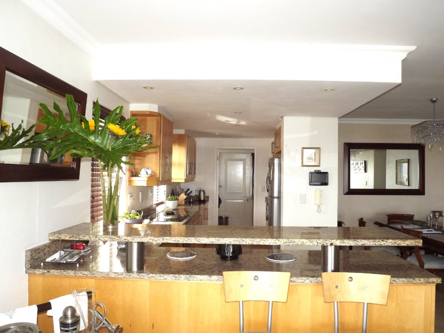 3 Bedroom Property for Sale in Sea Point Western Cape